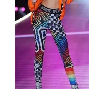 Victoria's Secret PINK 2018 Fashion Show Leggings!